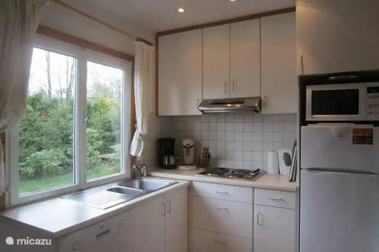 Kitchen Sink geräumig und mit allen Annehmlichkeiten