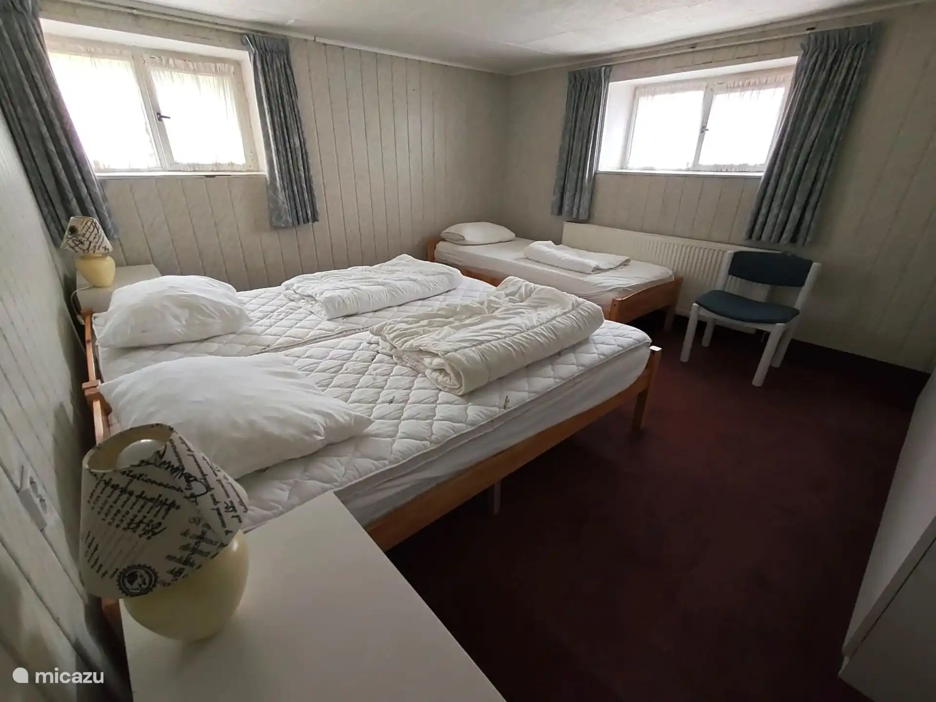3 person room with 1 bed