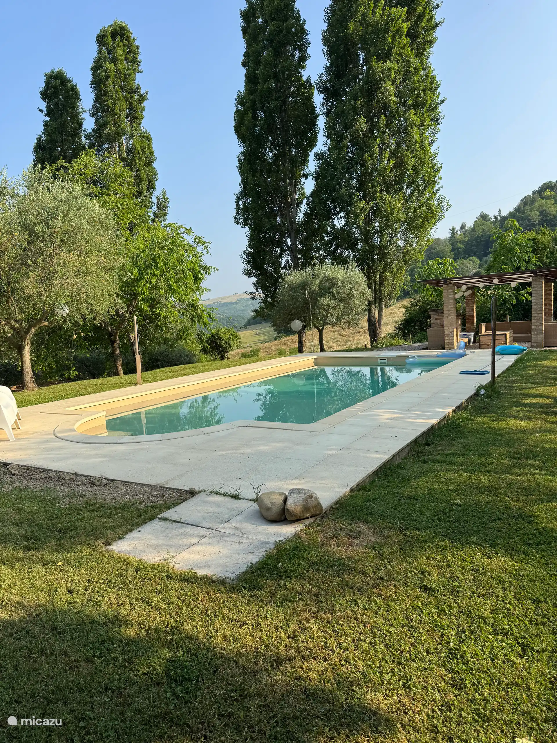 Schwimmbad mit Aussicht