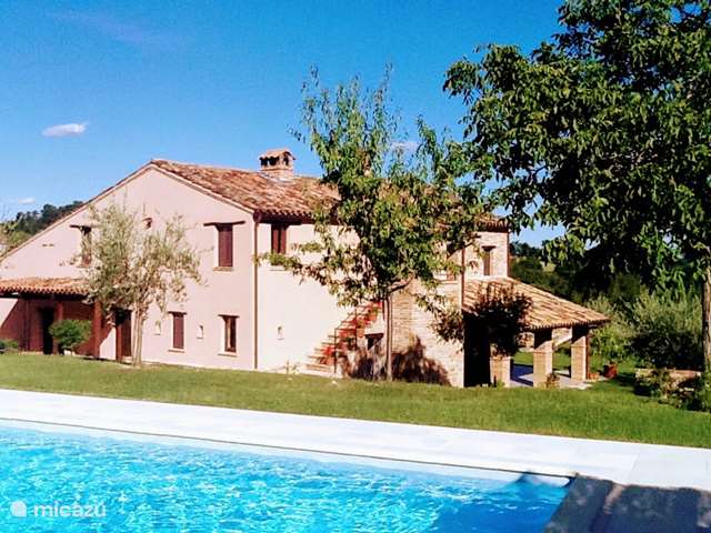 Holiday home in Italy, Marche, Sant&#39;Angelo (Pontano) - villa Casa Perilli