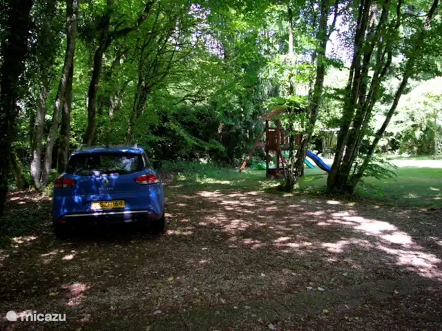 Thury | France, Yonne, Thury - maison de vacances Stationnement pour 2 voitures sur la propriété