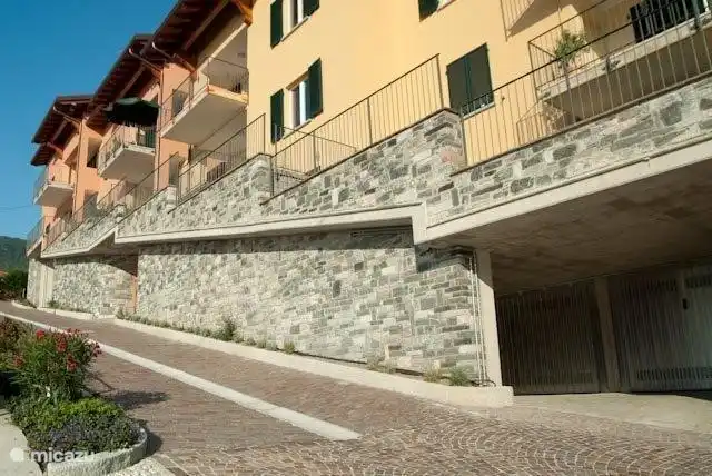 Die Rampe der Residenza Romina.