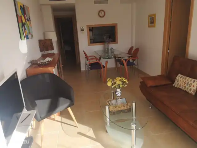 SOL Y MAR, HEERLIJK  appartement. huren in Spanje, Costa Blanca, El Campello - appartement Lichte huiskamer, aansluitend op terras met TV, alle nederlandse/Spaanse en veel buitenlandse zenders. Netflix en goede wifi