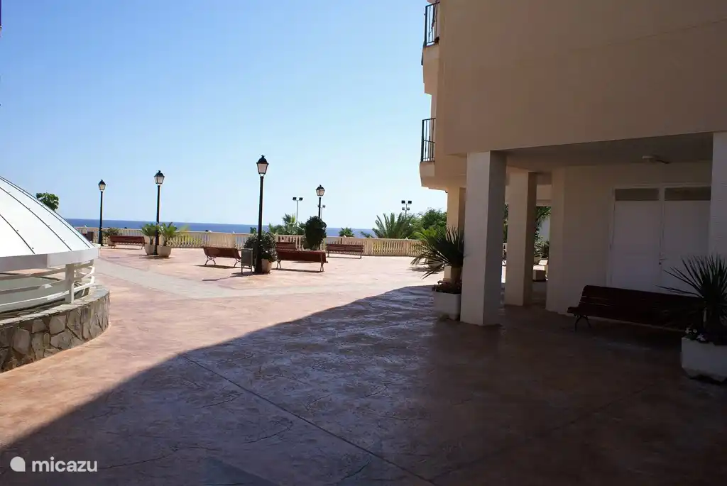 Eingang zum Komplex Cala Merced