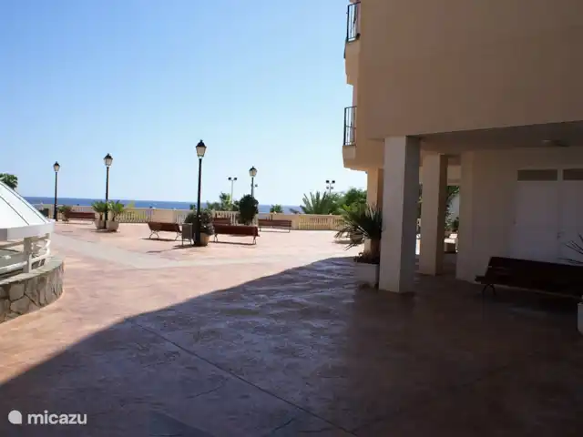 SOL Y MAR, HEERLIJK  appartement. huren in Spanje, Costa Blanca, El Campello - appartement Entree van het complex Cala Merced