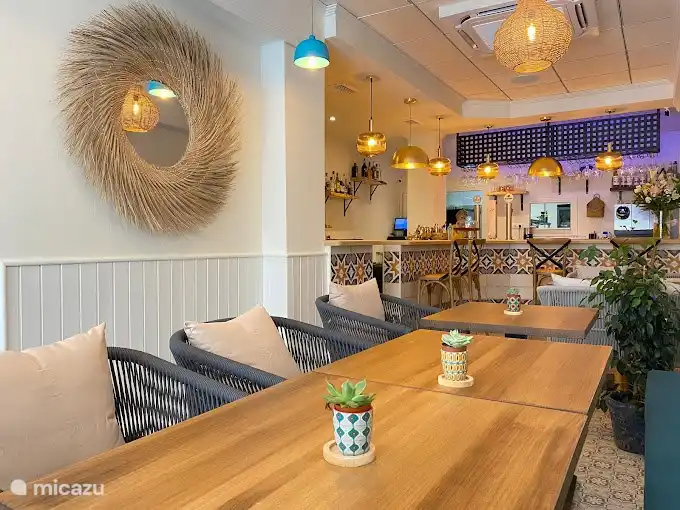 Schöner Strand neben unserer Wohnung