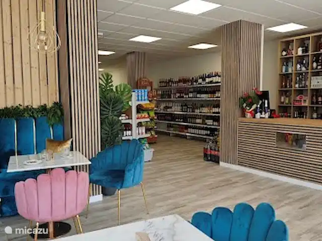 SOL Y MAR, HEERLIJK  appartement. huren in Spanje, Costa Blanca, El Campello - appartement Sinds mei 2024 gevestigd in ons gebouw een kleine maar keurige supermarkt.