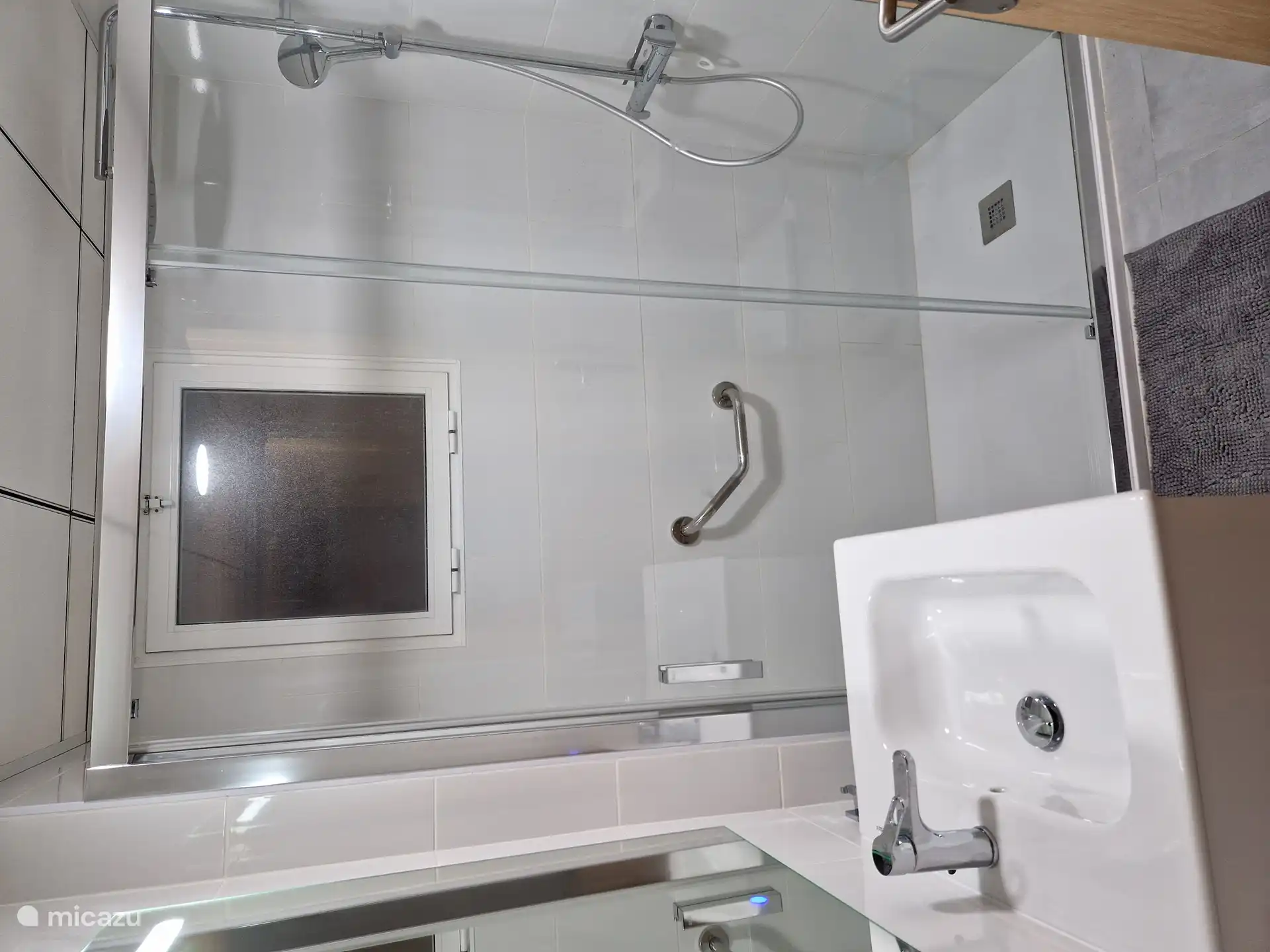 Badezimmer Ende Dezember 2023 komplett renoviert