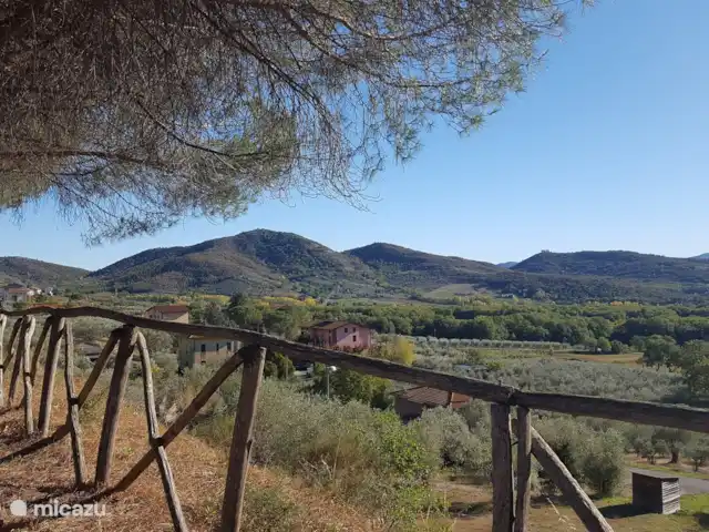 vakantiehuis huren in Italië, Umbrië, Panicale – Casa delle Rondini Area Verde