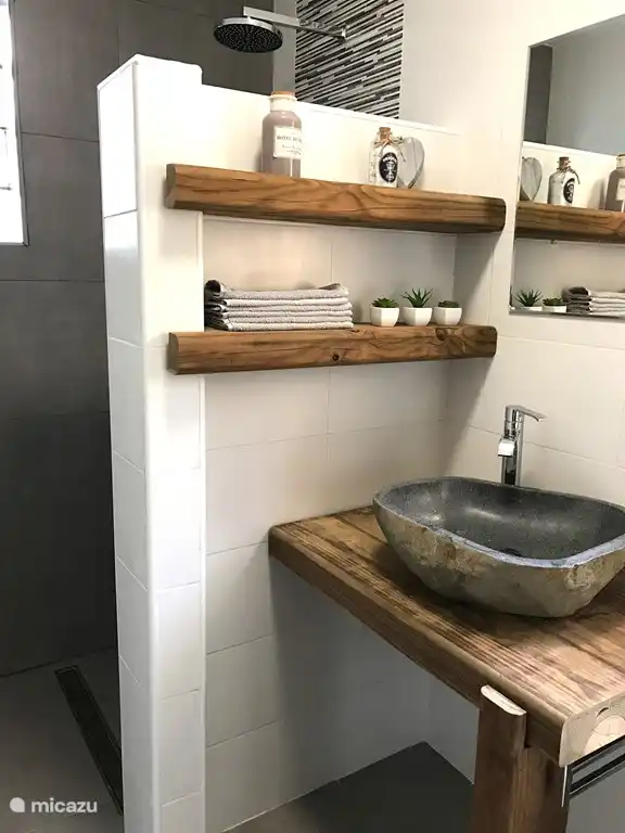 Eines der 3 Badezimmer