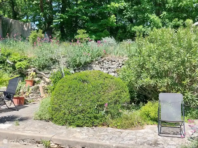 Location de Vacances France, Drôme, Le Poet-Laval, maison de vacances - Pierre à Feu