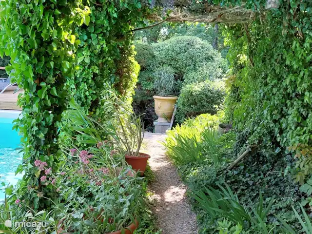 Location de Vacances France, Drôme, Le Poet-Laval, maison de vacances - Pierre à Feu