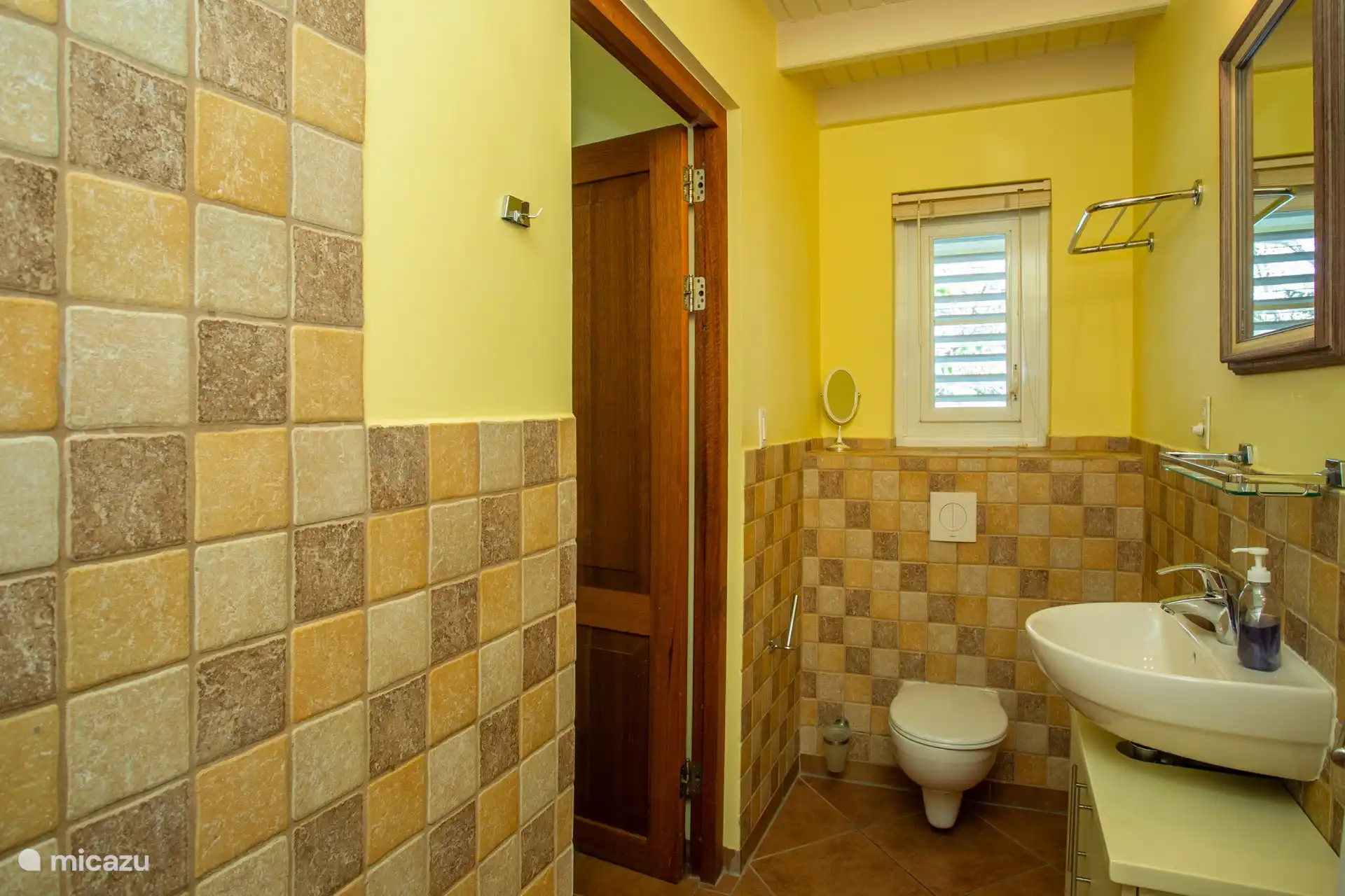 Und von der anderen Seite gesehen.