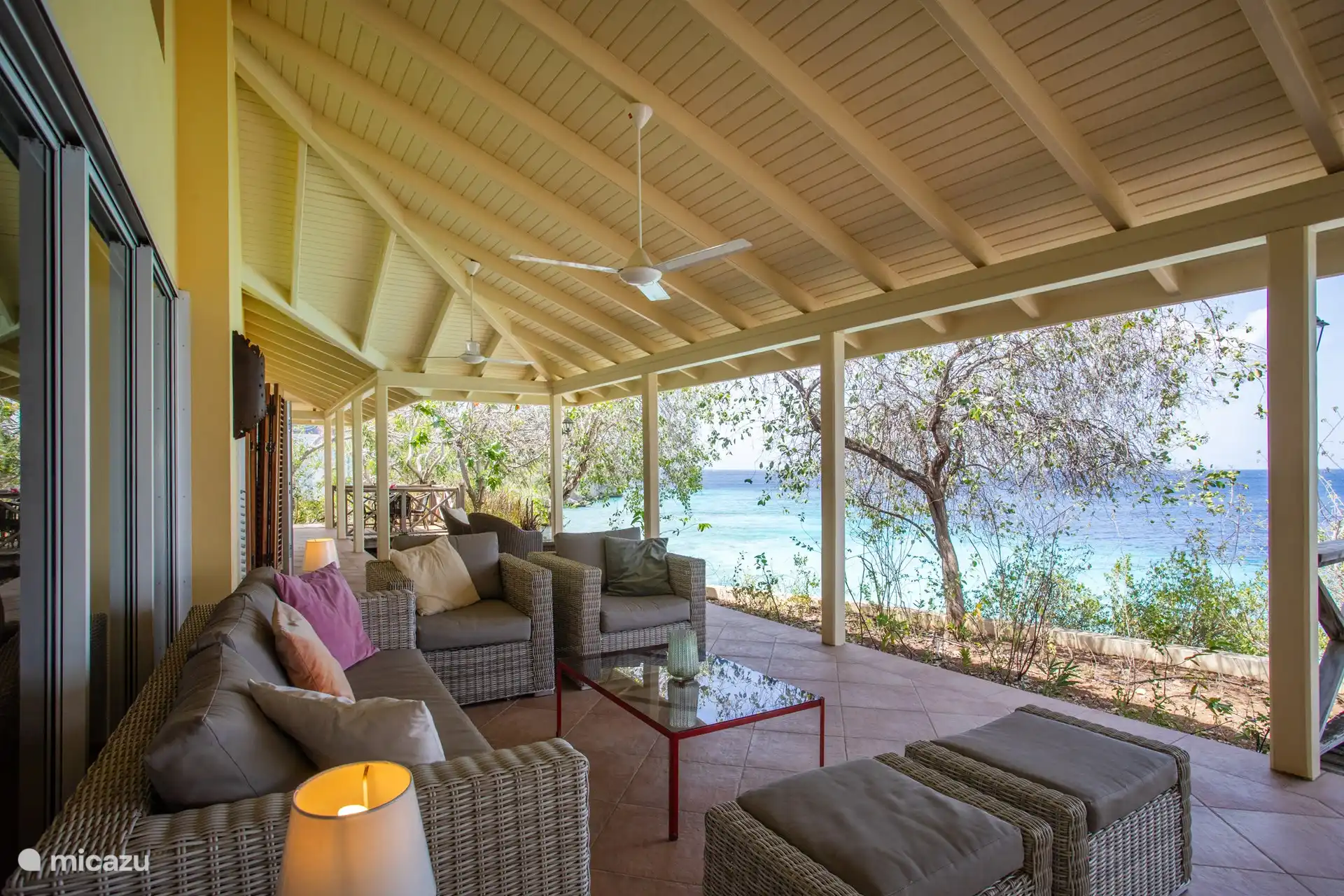 Geräumiger Sitzbereich...