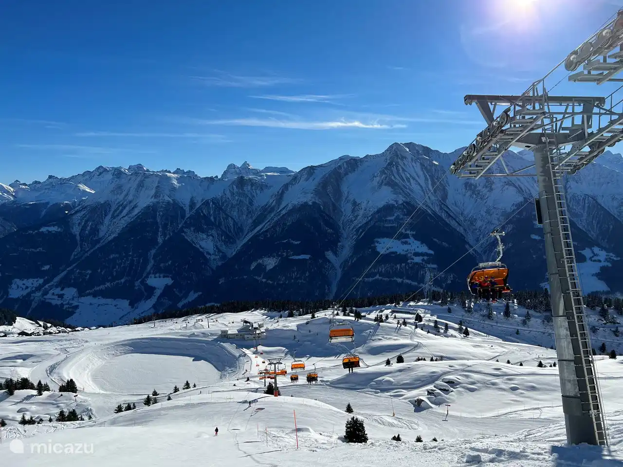 Skiing in the Aletscharena