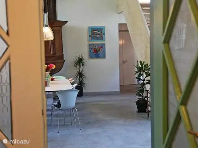ievers et fryslân | Pays-Bas, Frise, Oosterwierum - maison de vacances Un hall authentique mène à un espace de vie moderne.
