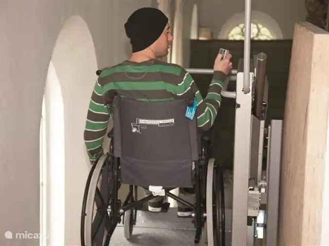 ievers et fryslân | Pays-Bas, Frise, Oosterwierum - maison de vacances Monte-escalier. Cela permet également aux personnes âgées et handicapées d'accéder facilement à la terrasse.