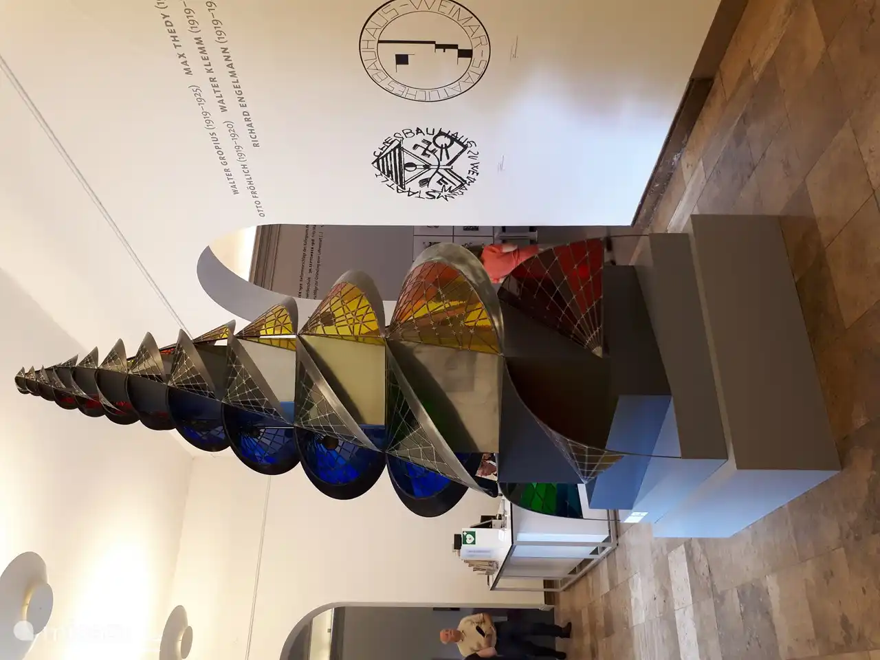 Ein Blick auf den Eingang des Bauhaus-Museums