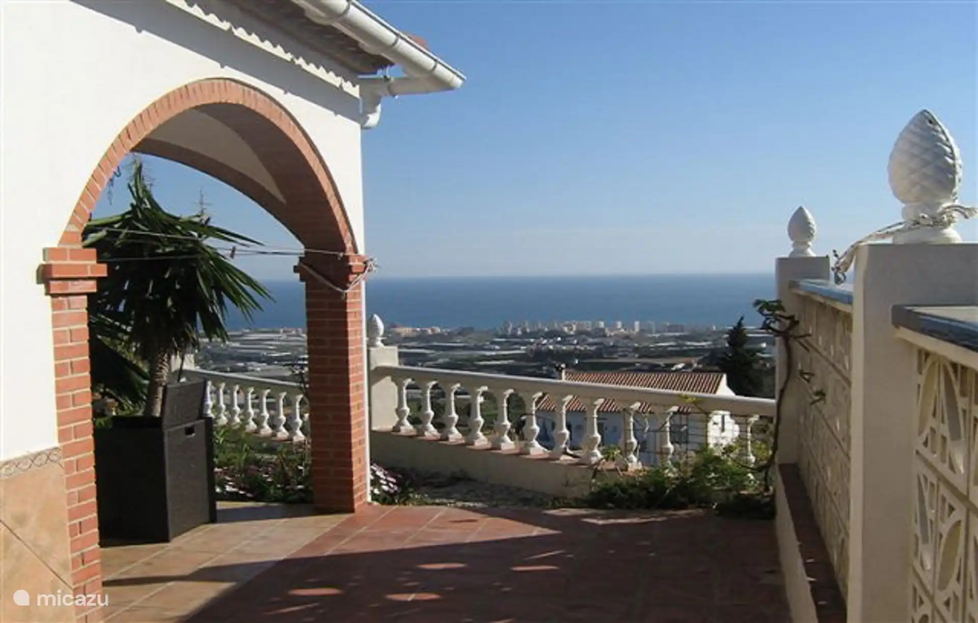villa huren in Andalusië, Spanje – Vitoria Zeezicht, pool en speeltuin