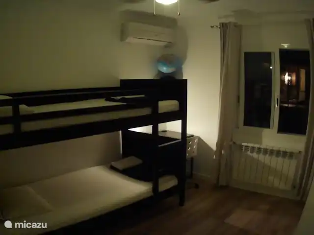 Vitoria Vue mer, piscine et aire de jeux | Espagne, Andalousie, Algarrobo - villa Chambre 2 avec lits superposés