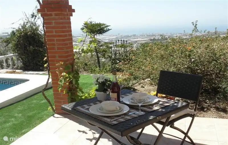 Eethoekje met uitzicht