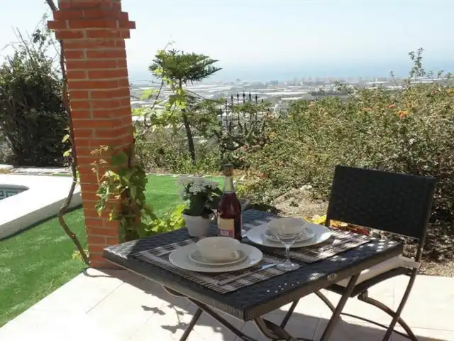 Vitoria Vue mer, piscine et aire de jeux | Espagne, Andalousie, Algarrobo - villa Coin repas avec vue