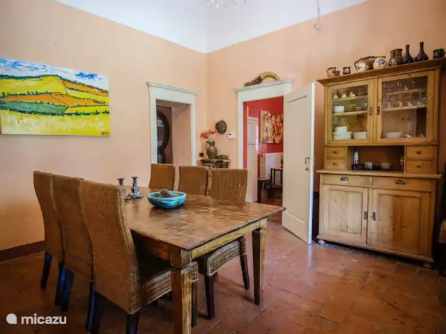 Casale le Colonne, Il Tramonto en Italia, Toscana, Castiglion Fiorentino - casa vacacional Comedor con mesa de comedor para 6/8 personas.