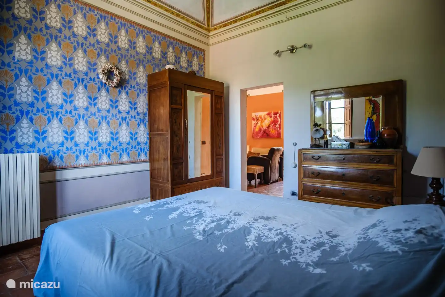 Foto del 2º dormitorio desde un ángulo diferente.