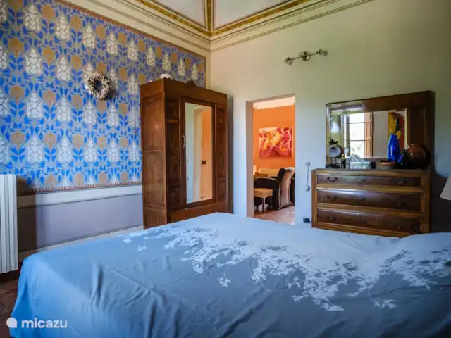 Casale le Colonne, Il Tramonto en Italia, Toscana, Castiglion Fiorentino - casa vacacional Foto del 2º dormitorio desde un ángulo diferente.