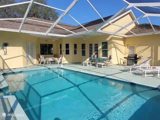 villa huren in Verenigde Staten, Florida, Spring Hill – Villa met zwembad in Spring Hill Zwembad met ruim terras