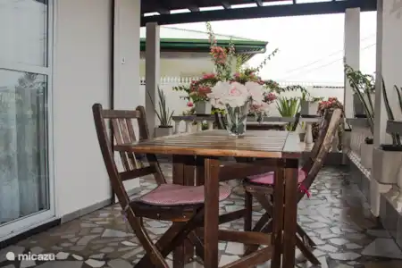 Vacation rental Suriname, Paramaribo, Paramaribo holiday house Bed & Breakfast Flores bathroom