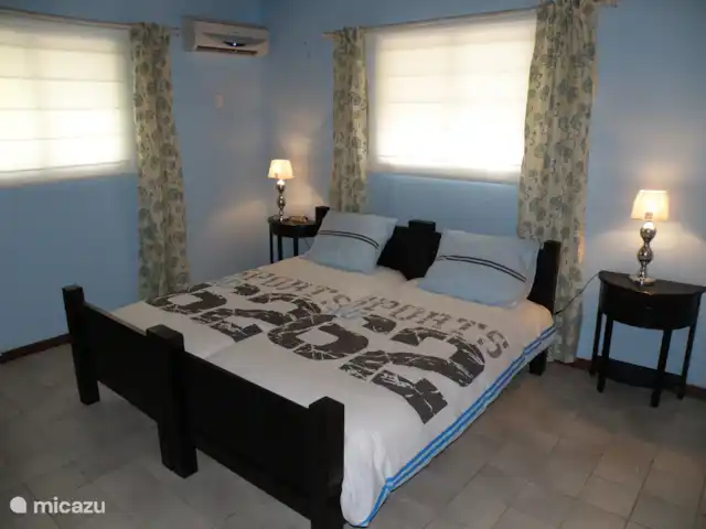 La Casa Verte | Aruba, Oranjestad, Oranjestad - maison de vacances Grande chambre avec air conditionné.Armoires, planche à repasser,
fer à repasser.Draps et serviettes de plage.