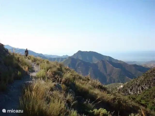 Panaderos huren in Spanje, Andalusië, Cómpeta - vakantiehuis In de omgeving van Cómpeta kan je prachtig wandelen, met de Middellandse Zee als decor.