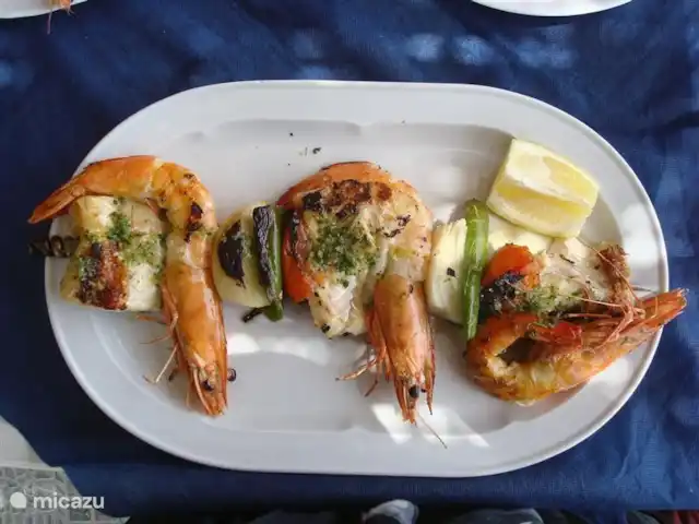 Panaderos huren in Spanje, Andalusië, Cómpeta - vakantiehuis ...waar je uitstekend kunt eten. Voor de locatie zie nr 4 op de omgevingskaart.