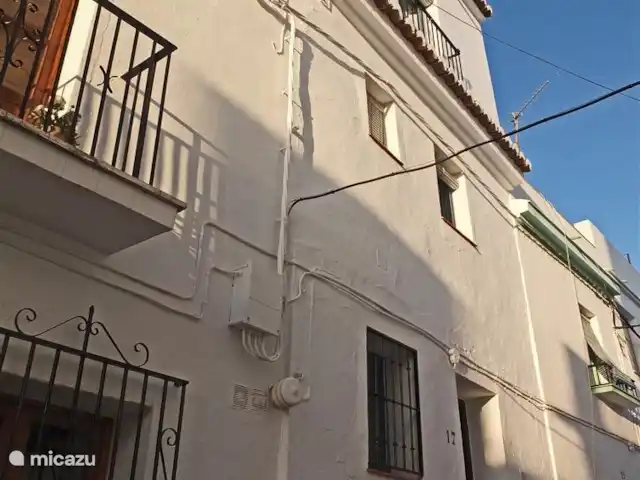 Panaderos huren in Spanje, Andalusië, Cómpeta - vakantiehuis Het vakantiehuis staat in een rustige autovrije straat van Cómpeta.