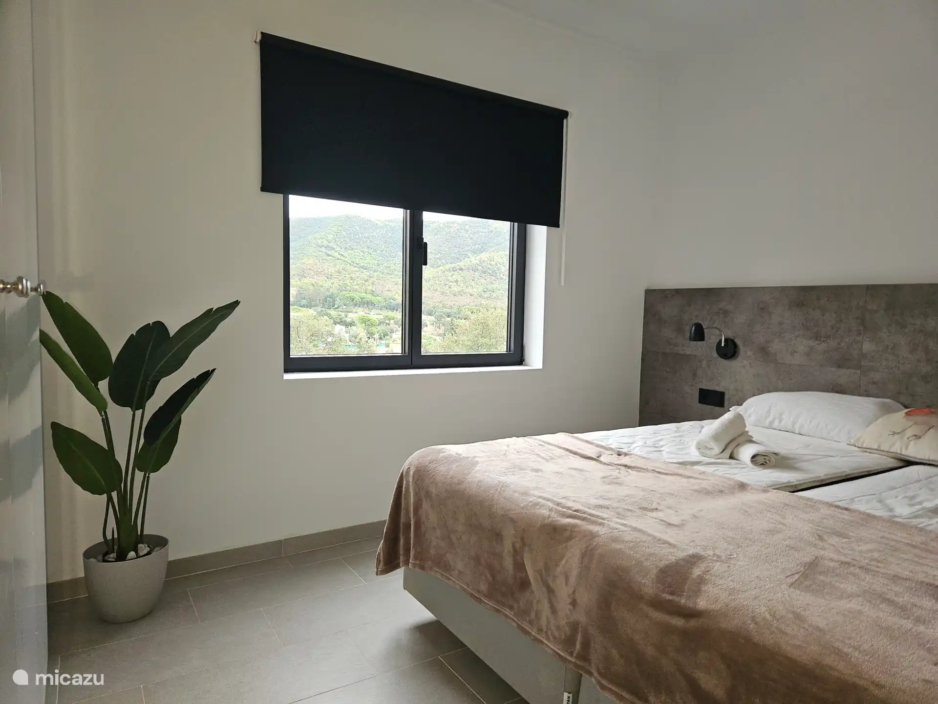 Slaapkamer met tweepersoonsbed