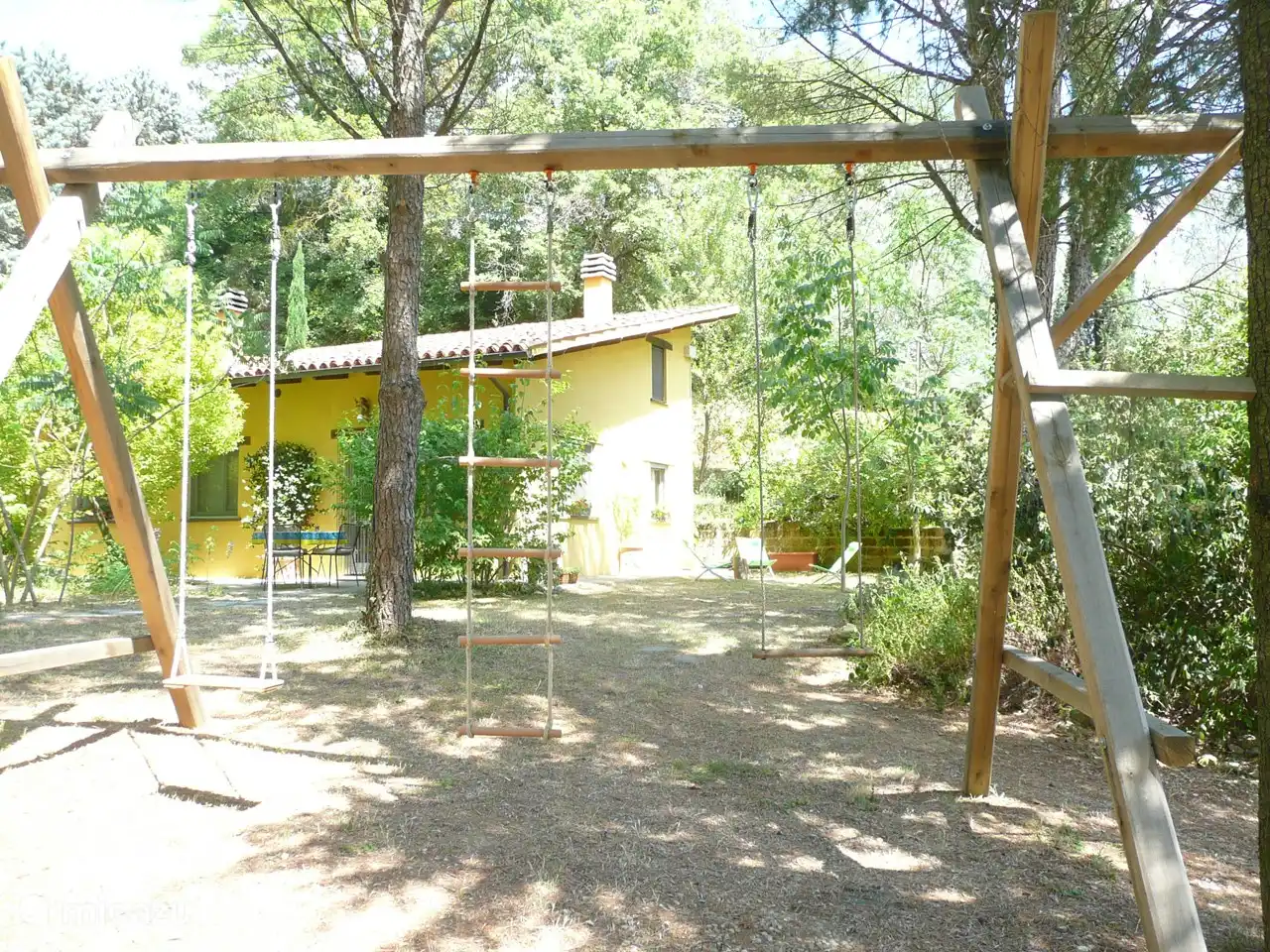 Ihre Unterkunft von den Spielgeräten aus gesehen