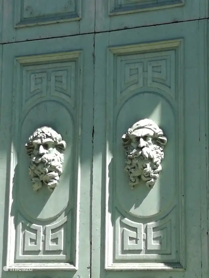 Türe der Markthalle in Citta della Pieve