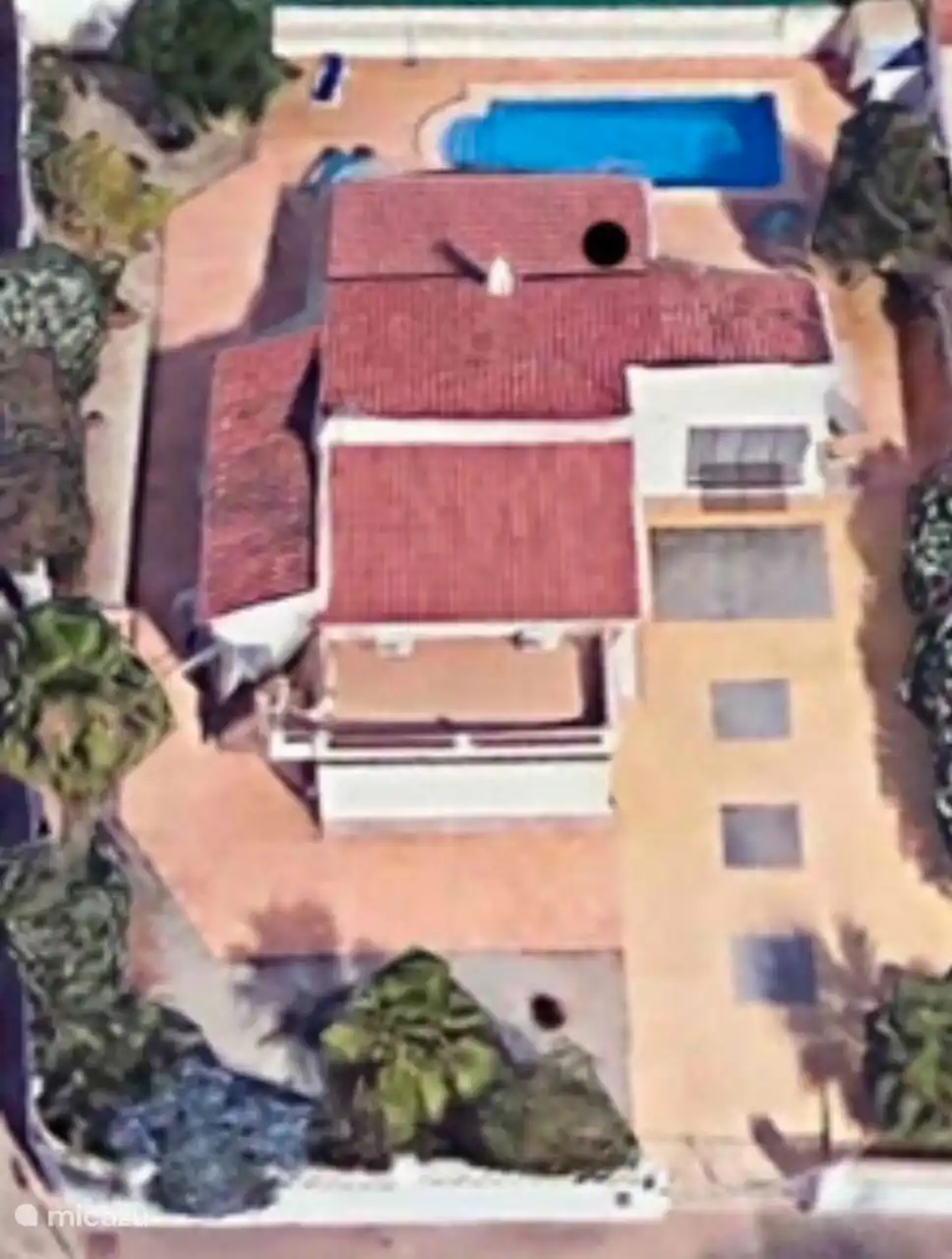 Foto general de arriba. La villa y toda la propiedad