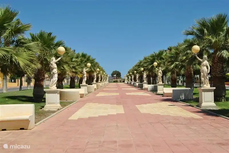 Eingang zum Mazarron Country Club.
Dieses wunderschöne Resort ist perfekt gepflegt und mit vielen Annehmlichkeiten.