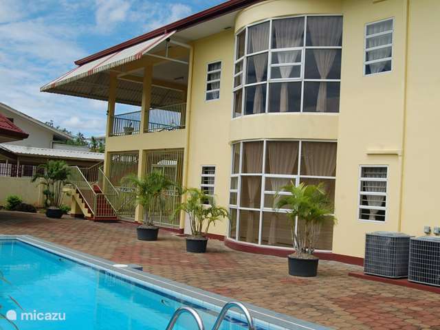 Vakantiehuis Suriname – villa Hemaro Residence