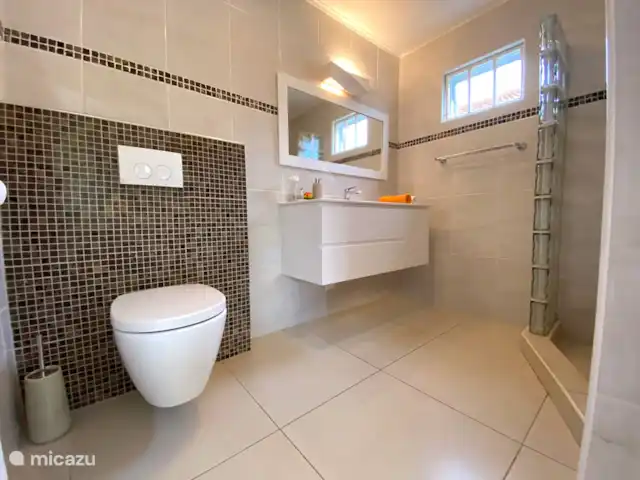 Villa Kas Orano | Curaçao, Banda Ariba (est), Jan Thiel - villa Salle de bain dans la chambre principale