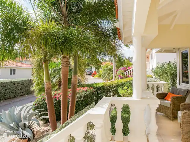 Villa Kas Orano | Curaçao, Banda Ariba (est), Jan Thiel - villa Vue depuis la terrasse avant