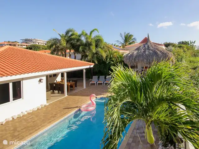 Villa Kas Orano | Curaçao, Banda Ariba (est), Jan Thiel - villa Photo d'ensemble de la maison et de la piscine