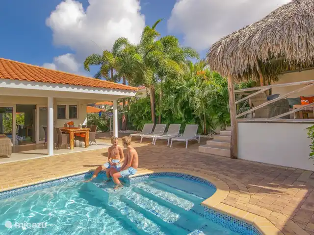 Villa Kas Orano | Curaçao, Banda Ariba (est), Jan Thiel - villa La grande piscine privée et palapa pour s'asseoir à l'ombre