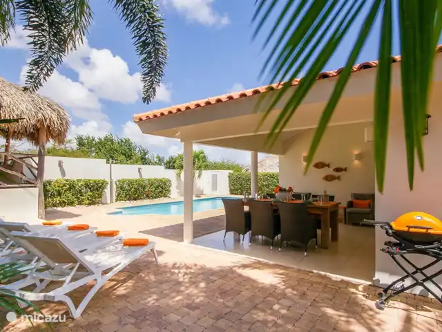 Villa Kas Orano | Curaçao, Banda Ariba (est), Jan Thiel - villa Jardin spacieux et joliment paysagé avec véranda : le porche