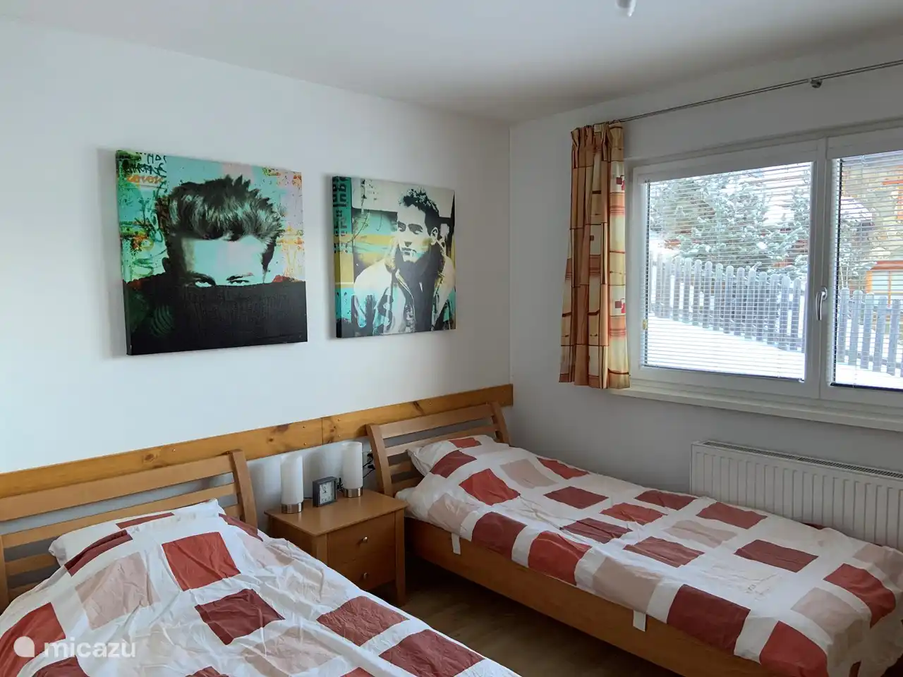 Schlafzimmer 2 mit 2 Einzelbetten.