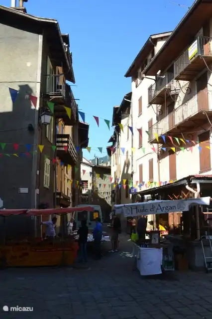 village de Colmars à 8 km