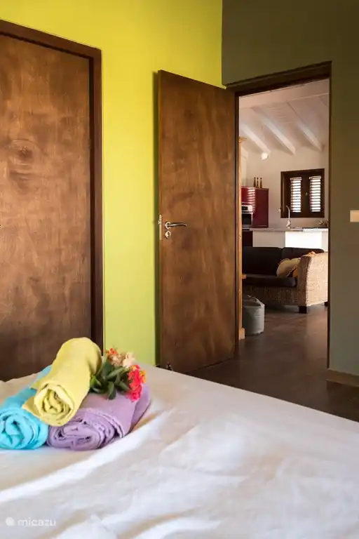 Un dormitorio atractivo necesita un hermoso interior.