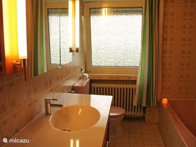 villa margarita en Alemania, Sauerland, Winterberg - villa Baño nuevo en la planta baja con bañera nueva